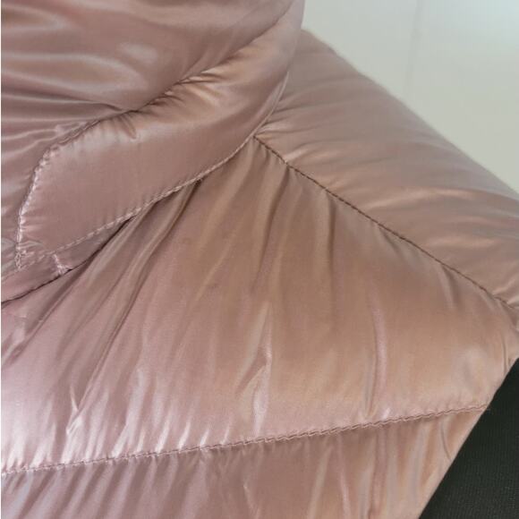 Athleta 800 Fill Down Puffer Vest Pink Women’s Small Removable Hood EUC - Picture 11 of 16